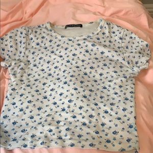 Blue floral brandy Melville top 🌺